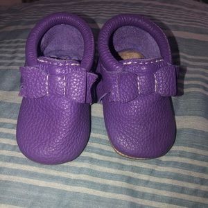 Freshly Picked bow moccasins